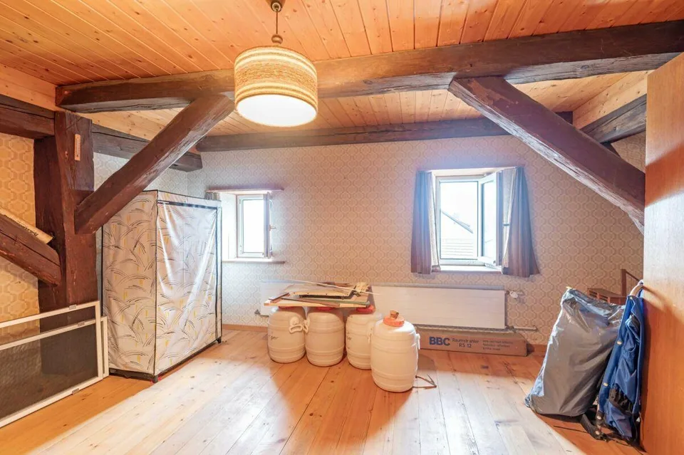 Baulandgrundstück über 1'758 m² mit Zweifamilienhaus und viel Entwi... – photo 18 sur 26