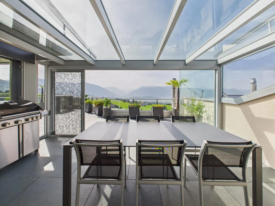 Exklusive Terrassenwohnung an wunderschöner Lage mit freier Sicht a...