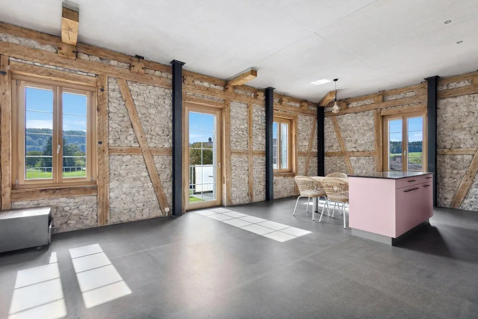 Moderne 3.5-Zi.-Wohnung mit 18 m² Balkon in Bollodingen