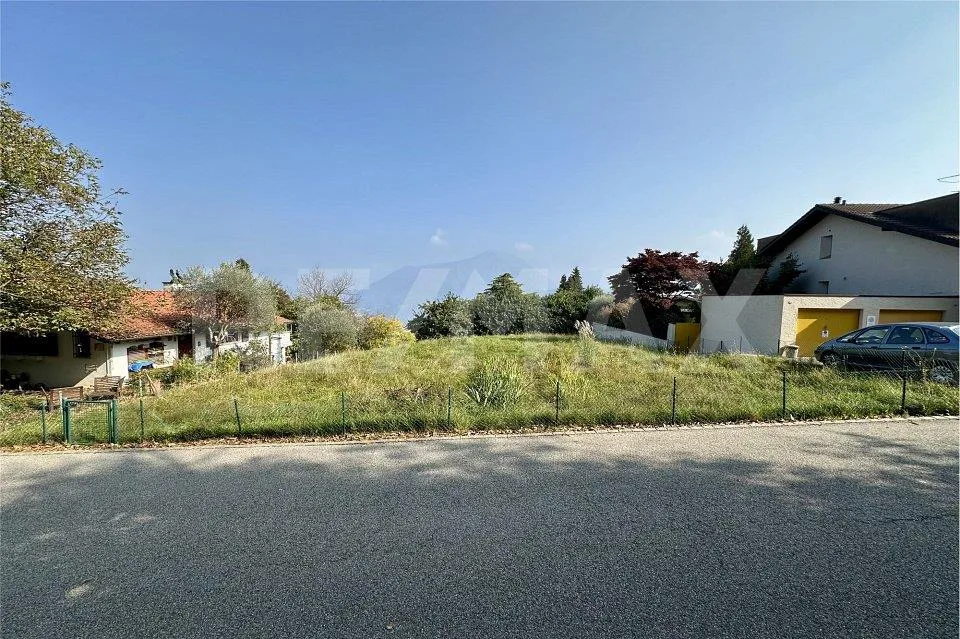 Terreno edificabile con vista e possibilità di seconda residenza – ...
