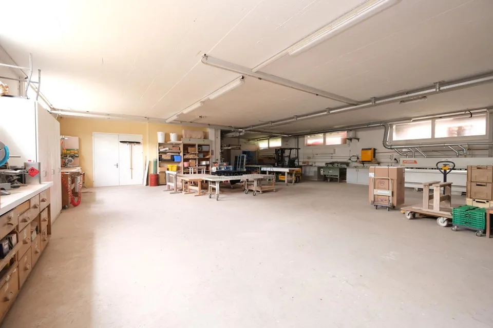 900m² Gewerbefläche: Top-Infrastruktur, vielseitig nutzbar, nachhaltig