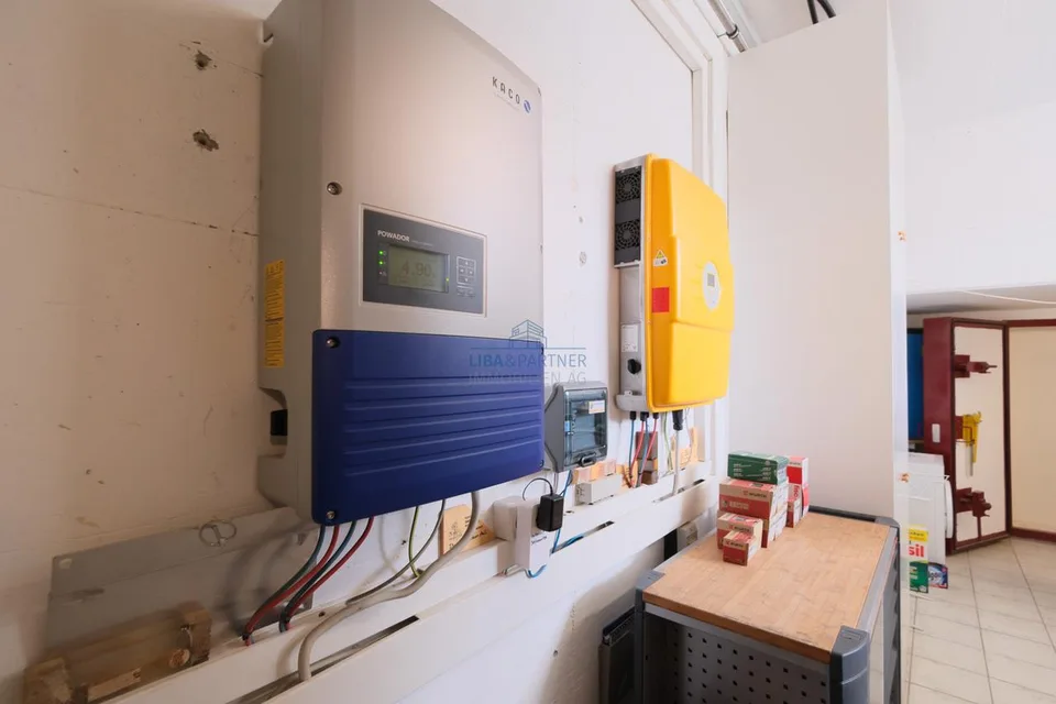 900m² Gewerbefläche: Top-Infrastruktur, vielseitig nutzbar, nachhaltig – foto 9 di 13