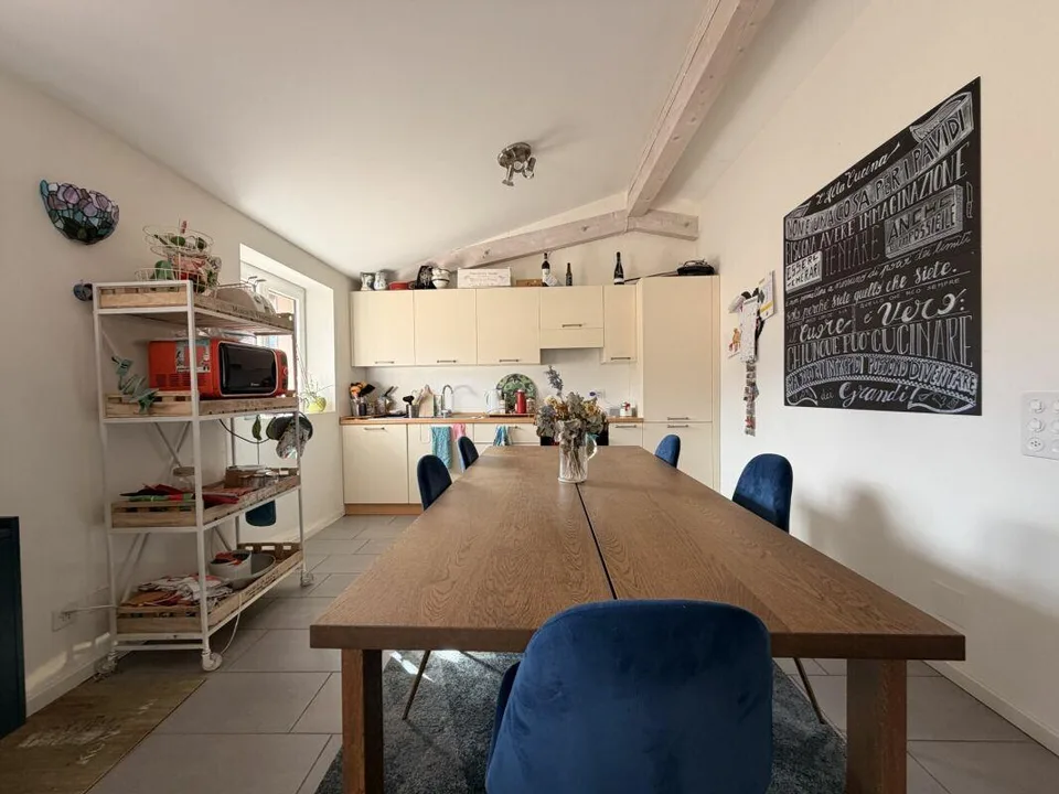 MELIDE · CASA DI NUCLEO RISTRUTTURATA CON VISTA LAGO E CANTINA A VOLTA