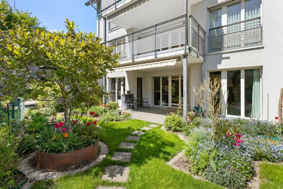 Wunderschöne naturnahe 5.5-Zimmer-Gartenwohnung