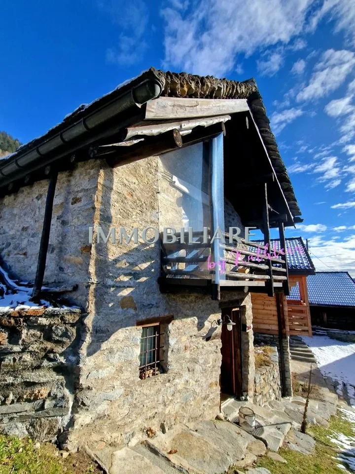 Kuscheliges Rustico in ruhigem Tessiner Bergdorf, volle Wintersonne – Foto 24 von 26