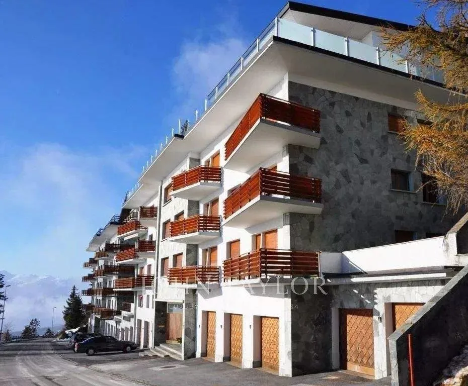 Penthouse unique avec magnifique vue, à 5 minutes de Crans-Montana – Foto 13 von 13