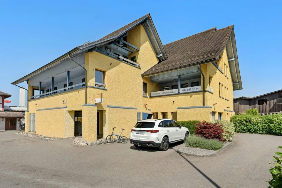 Ihre Immobilienanlage: Mietwohnungen/Praxisräume im Dorfkern von Rafz