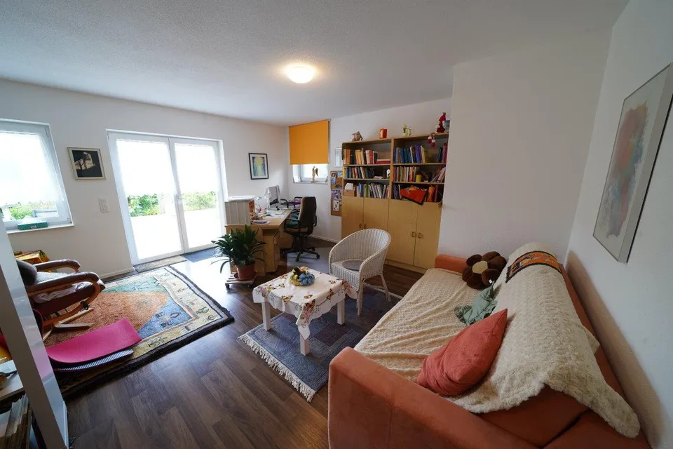 Attraktive EG-Wohnung mit Terrasse, Garten und Weitsicht – foto 9 di 13