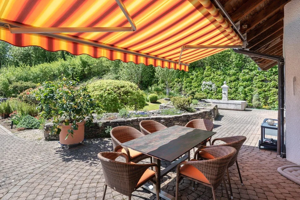 Grosszügiges 8-Zi-Haus - 2607 m2 Grundstück am Waldrand - Raum für....