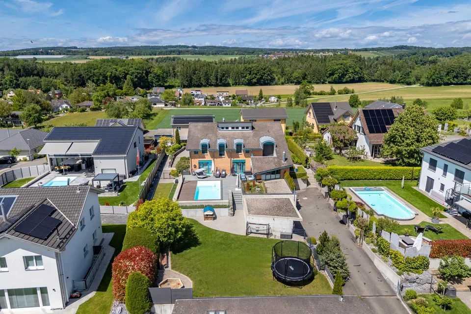 Wohnen mit Pool, Säntisblick und viel Privatsphäre