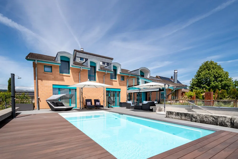 Wohnen mit Pool, Säntisblick und viel Privatsphäre