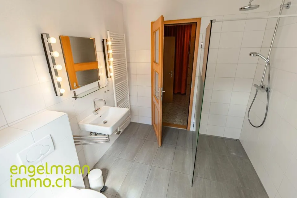 Immeuble de 2 appartements + surface commerciale - 2-Familienhaus mit Geschäftsfläche – Foto 13 von 16