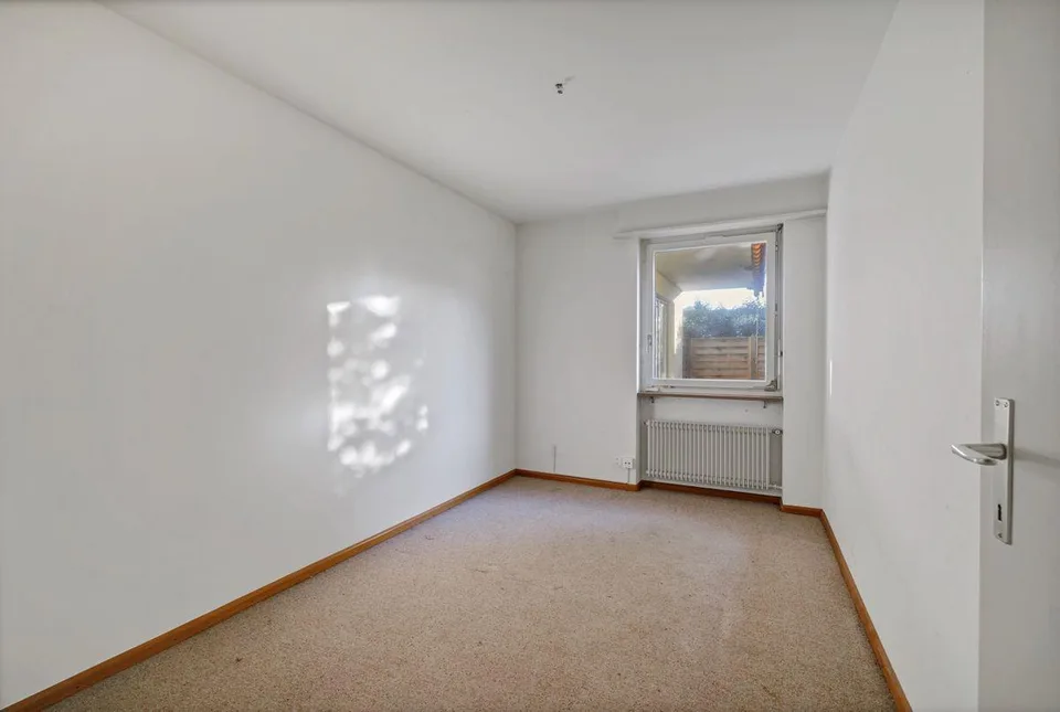 Vivere in un quartiere adatto alle famiglie - tranquillo, senza traffico di passaggio e vicino alla città - casa familiare di 6,5 stanze – foto 10 di 13
