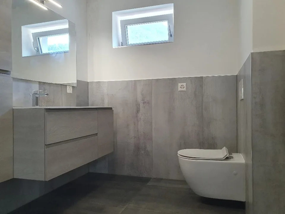 In vendita Casa di villaggio con 3 appartamenti completamente ristrutturati – foto 12 di 13
