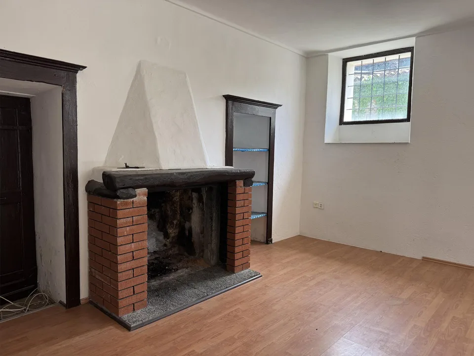 🏡 San Giorgio a Losone – Storica casa contadina ticinese con giardino – Foto 7 von 13