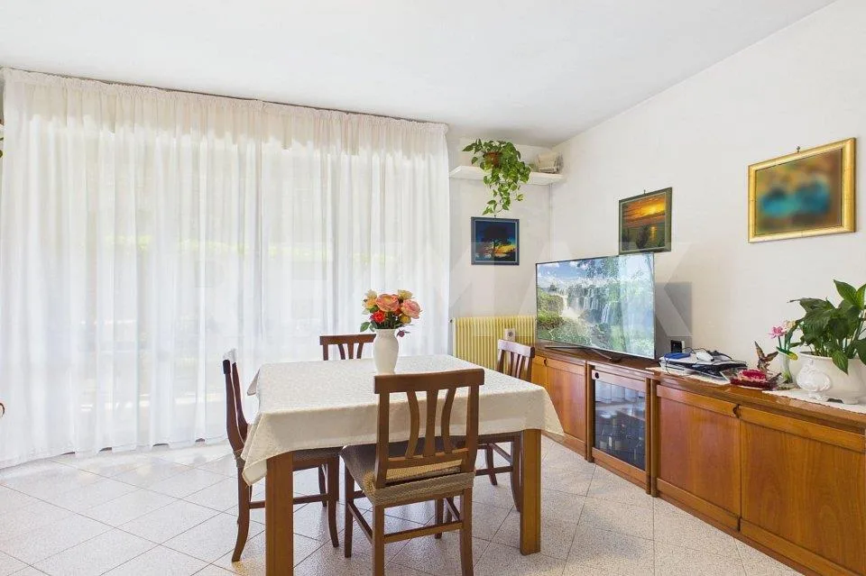 Italia - Colverde - Appartamento 4,5 locali con terrazza e garage d...