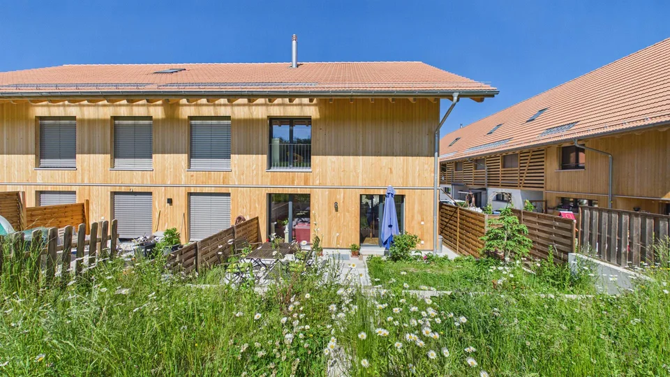 Dorfidylle in neuer Ueberbauung
