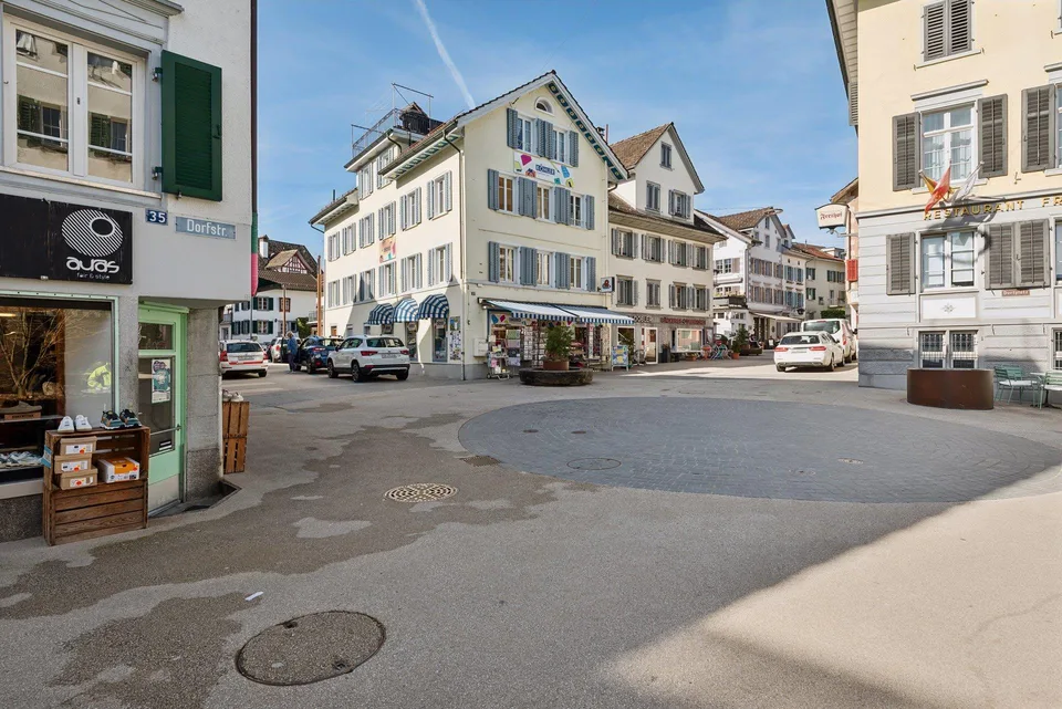 Attraktives Mehrfamilienhaus im Herzen von Richterswil
