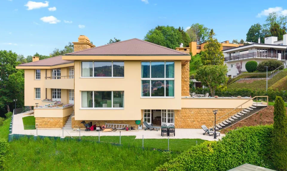 Demeure de maître de 480m² avec appartement de rendement