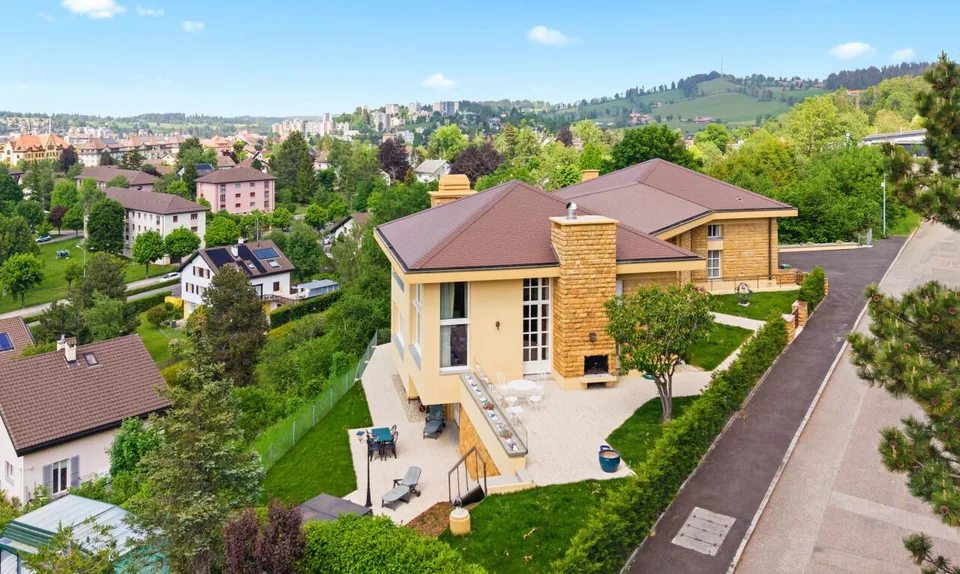 Demeure de maître de 480m² avec appartement de rendement