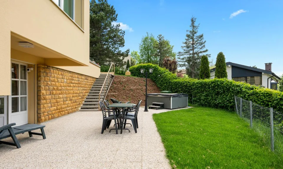 Demeure de maître de 480m² avec appartement de rendement
