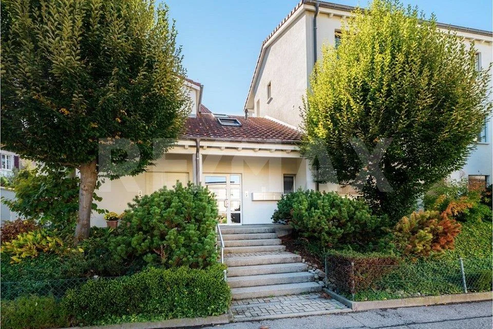 Zentral gelegene 5½-Zimmer-Maisonettewohnung mit Stil