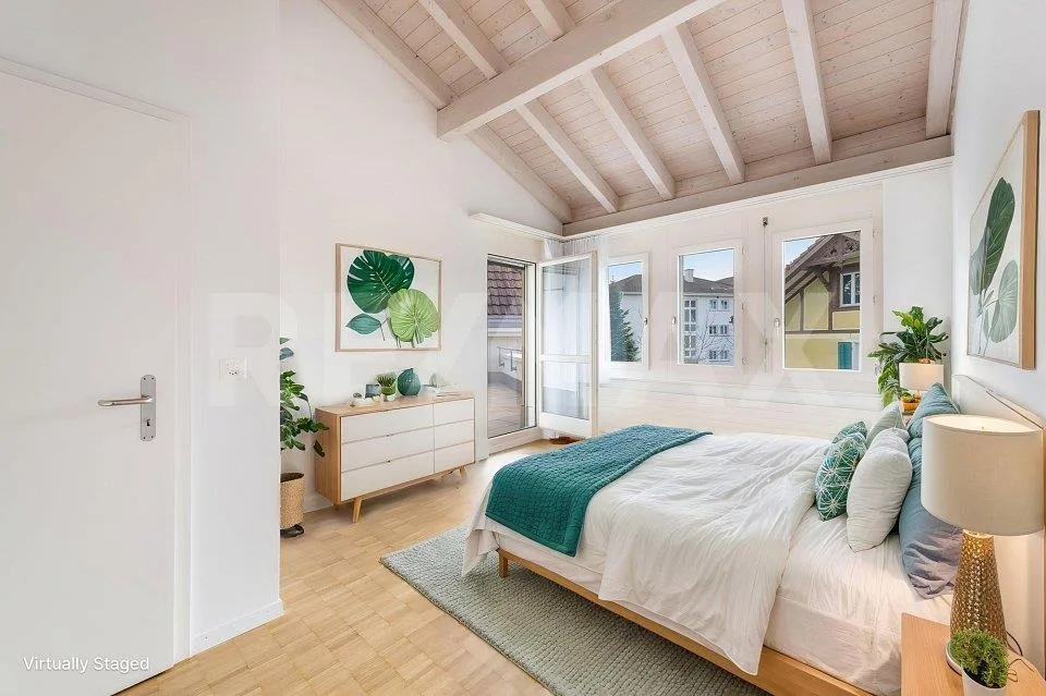 Zentral gelegene 5½-Zimmer-Maisonettewohnung mit Stil