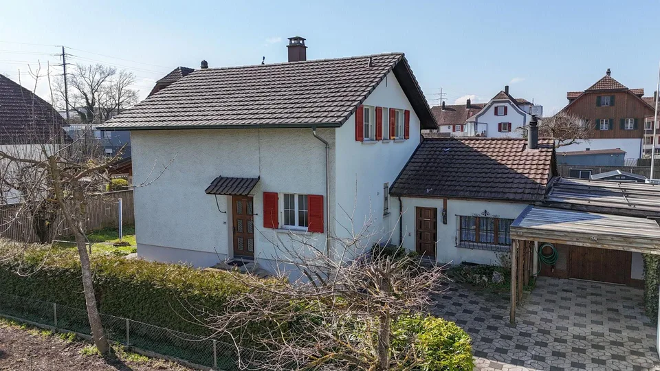 Einfamilienhaus mit Gartenhaus und viel Platz für Tiere und Hobbys