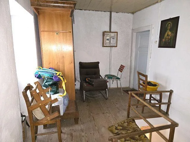 4-Zimmer-Dorfhaus zum Ausbauen mit Garten und Parkplatz / Casa nel ... – Foto 7 von 22