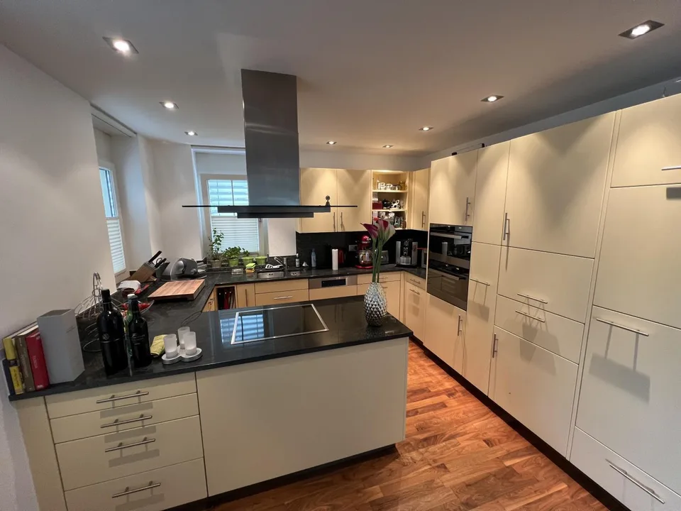 190 m² Erdgeschosswohnung mit 265 m² Gartenanlage zur Alleinnutzung
