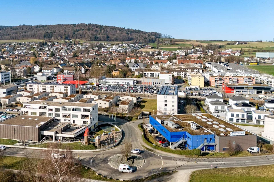 Vollvermietete Gewerbeliegenschaft an attraktiver und gut angebundener Lage in Buchs ZH – Foto 8 von 9