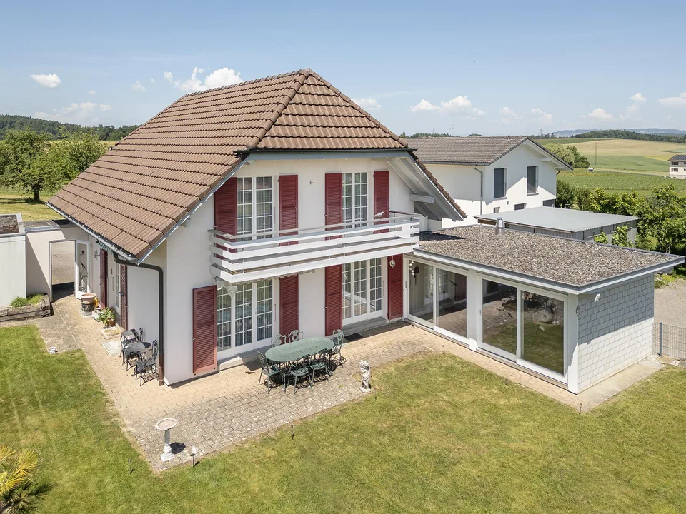 Einfamilienhaus mit Wintergarten...Liebistorf