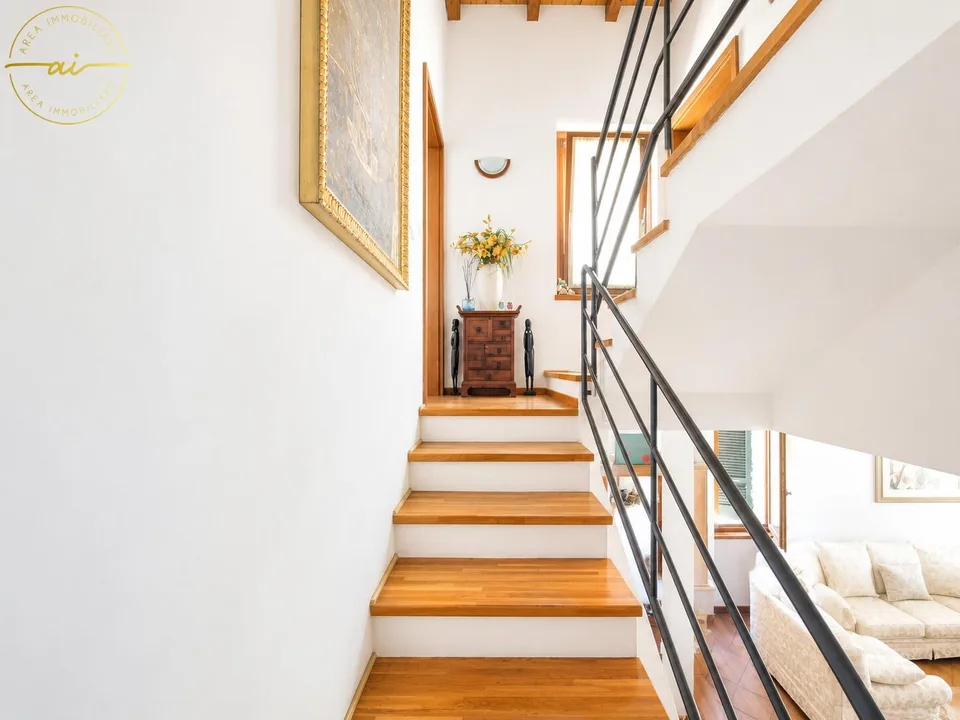 CASA UNIFAMILIARE CON GIARDINO IN MEZZO AL VERDE – foto 6 di 12