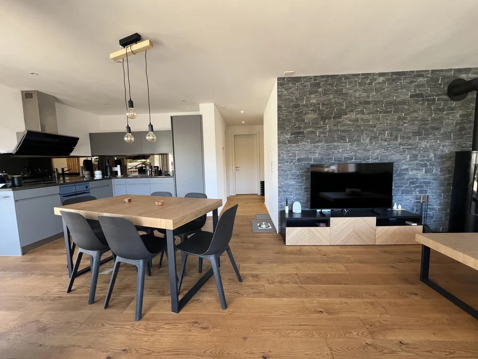 Zweitwohnung mit traumhaftem Bergpanorama in Lantsch/Lenz