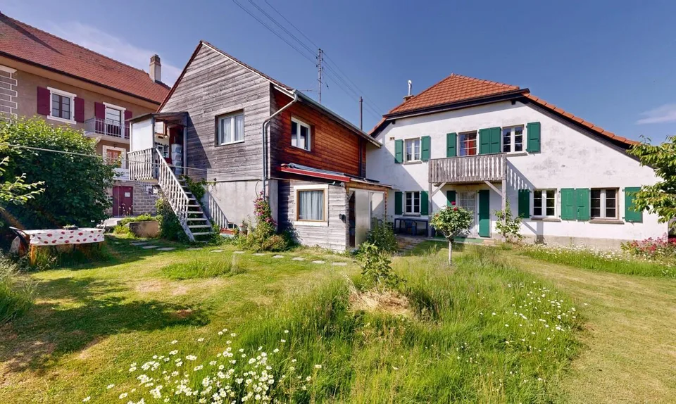 Maison de caractère avec 3 logements, jardin et vue – fort potentiel