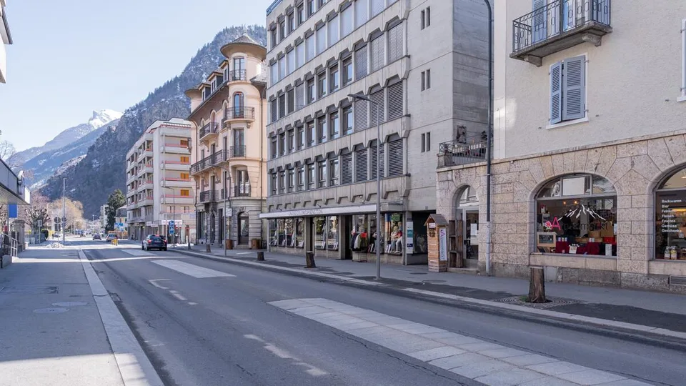 Vielseitig nutzbare Geschäftsliegenschaft im Zentrum von Visp