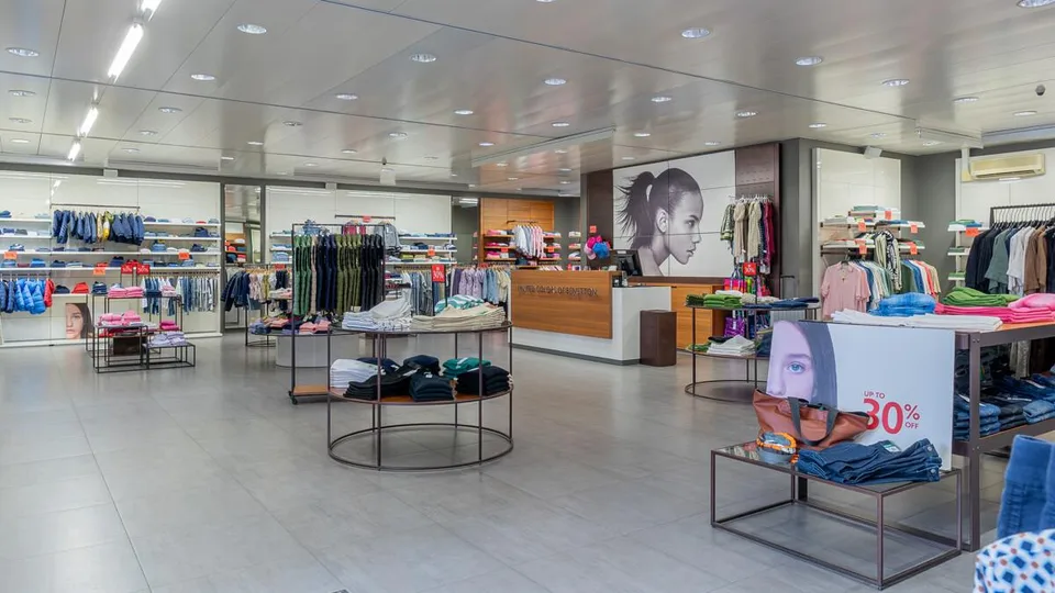 Vielseitig nutzbare Geschäftsliegenschaft im Zentrum von Visp