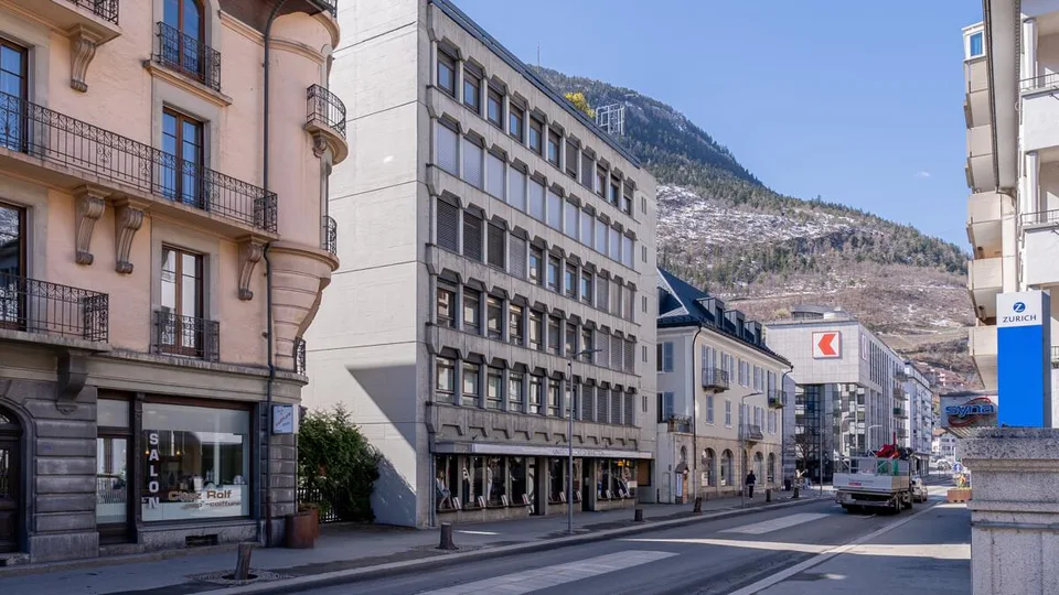Vielseitig nutzbare Geschäftsliegenschaft im Zentrum von Visp