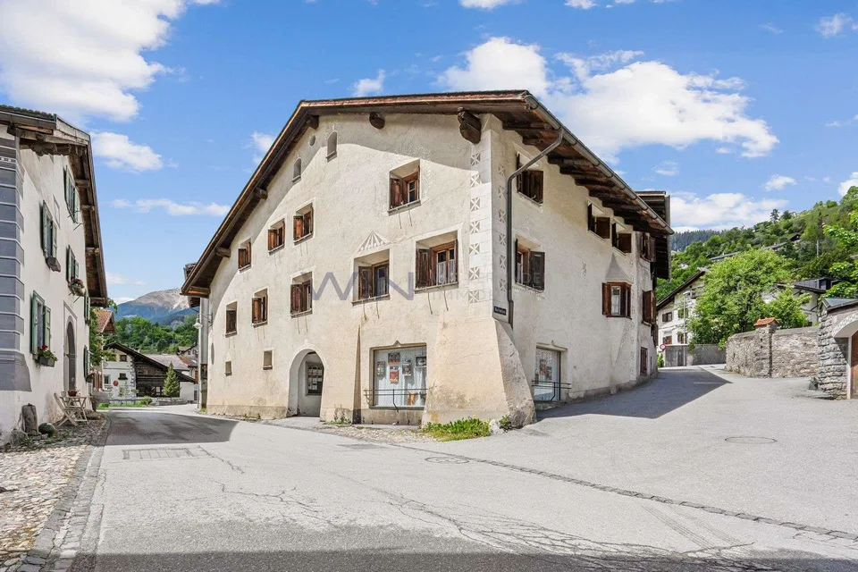 Engadiner-Mehrfamilienhaus in Filisur – foto 10 di 11