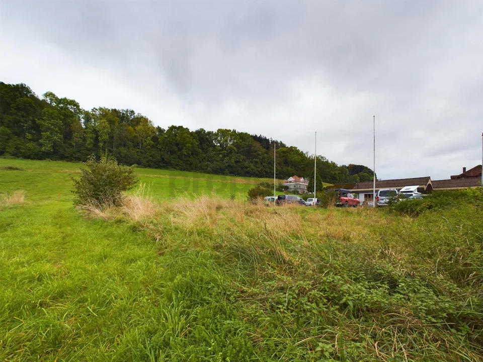Vielseitiges Baugrundstück in Mischzone M2 – 648 m² für Wohnen & Ge...