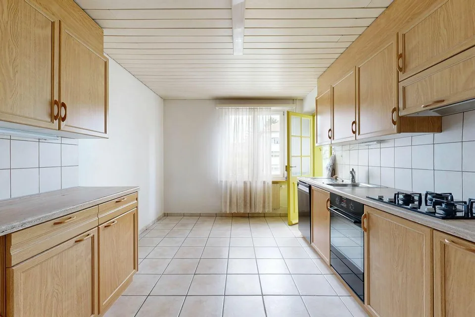 Vollvermietetes Mehrfamilienhaus mit 3 Wohnungen und 2 Garagen – foto 18 di 30