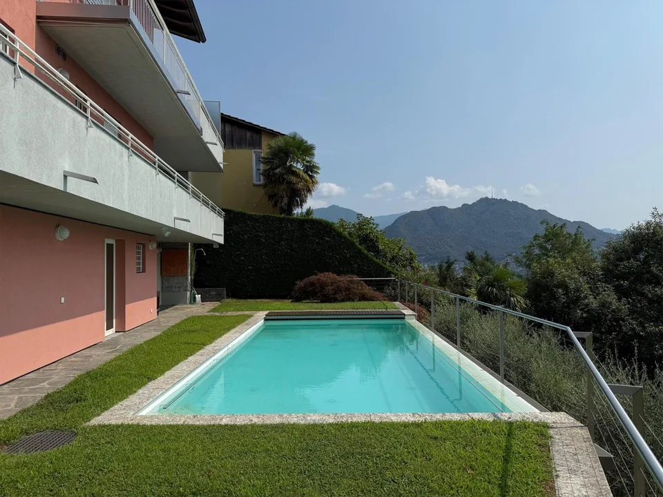 Villa con fantastica vista lago - Muzzano