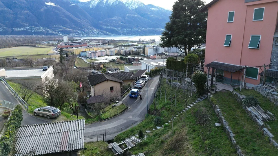Terreno edificabile con progetto approvato e vista lago a Gordola |... – foto 9 di 9