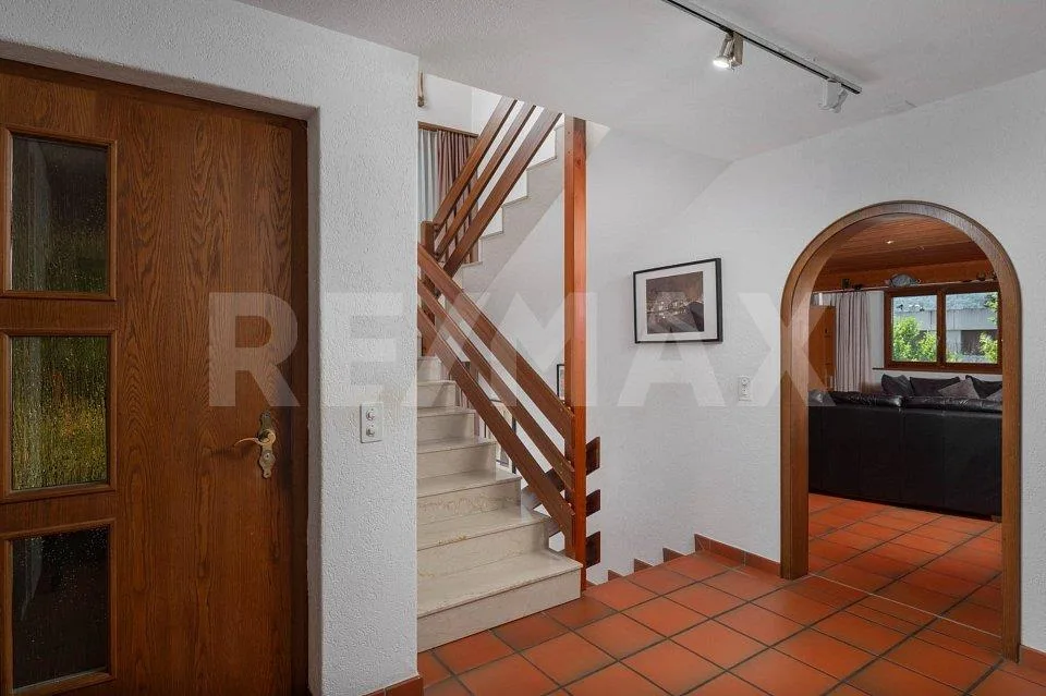 "Einzigartiges Einfamilienhaus mit Einliegerwohnung" – Foto 6 von 13