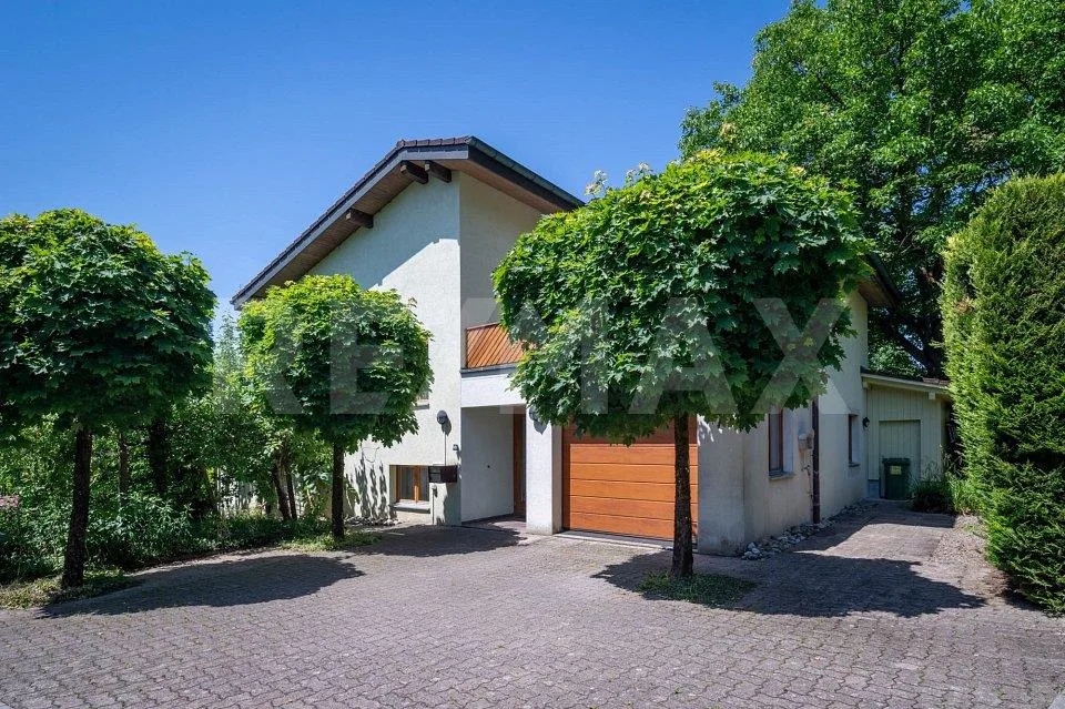 "Einzigartiges Einfamilienhaus mit Einliegerwohnung"