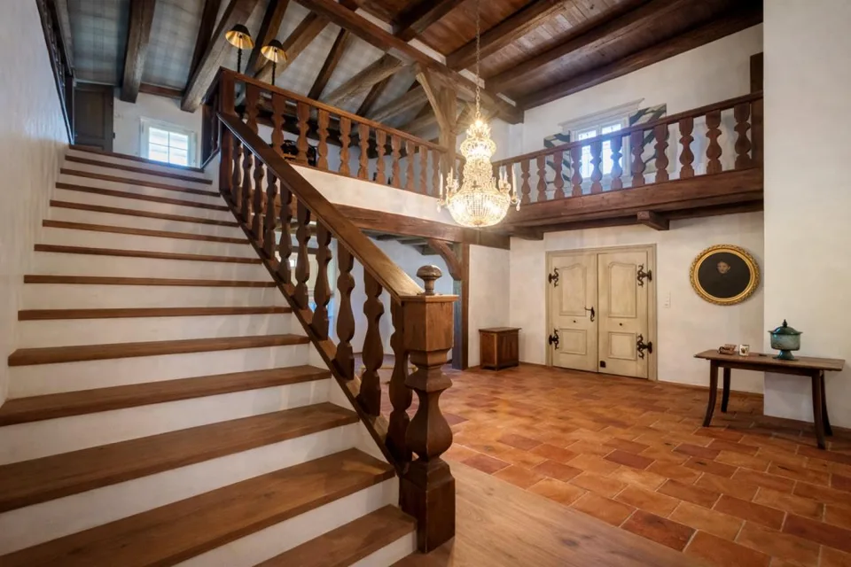 8.5-Zimmer-Landhaus mit Oekonomiegebäude: Eine Oase mit Charme, See...