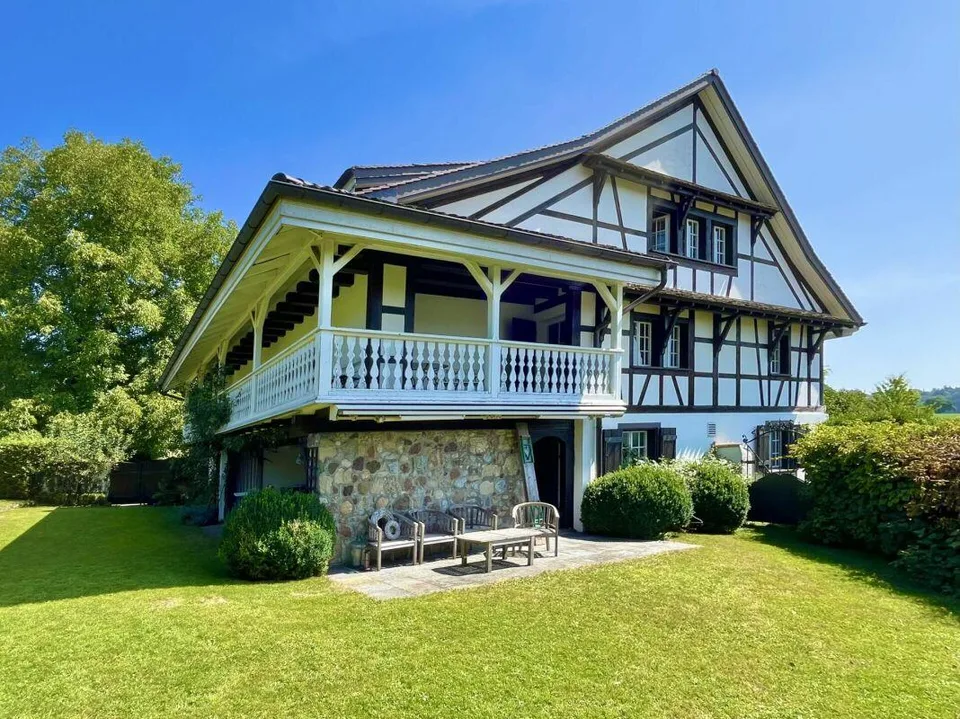 8.5-Zimmer-Landhaus mit Oekonomiegebäude: Eine Oase mit Charme, See... – photo 10 sur 15