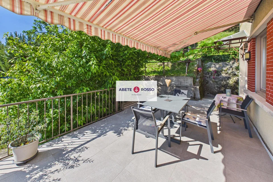 Casa tradizionale ticinese dal fascino autentico con vista aperta