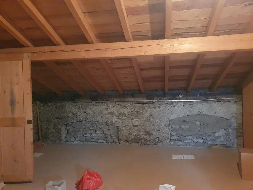 Casa di villaggio con 2 appartamenti | 8 stanze | Giardino | Sottotetti convertibili