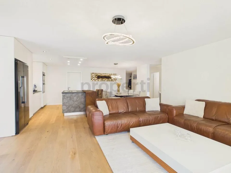 Moderne 4.5-Zimmer-Wohnung mit Lift und Einstellplatz, Lotzwil